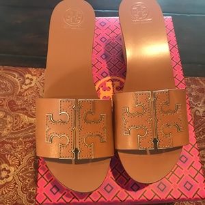 Tory Burch Ines Leather 80MM Slide Wedges in Tan